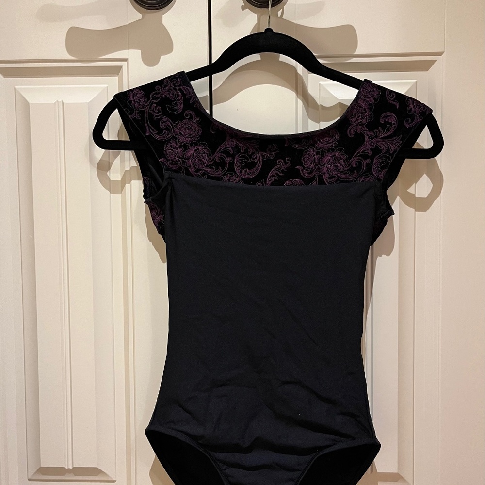 wear moi leotard